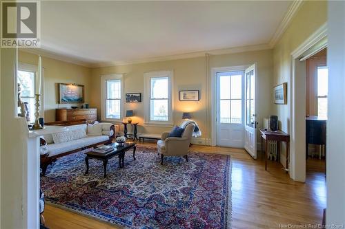 65 Gondola Point Road, Rothesay, NB - Indoor Photo Showing Living Room