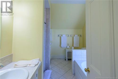 65 Gondola Point Road, Rothesay, NB - Indoor Photo Showing Bathroom