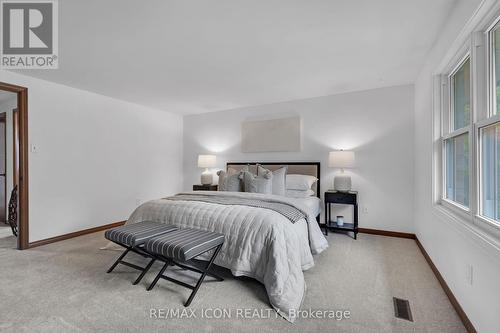 10 Ski View Road, London, ON - Indoor Photo Showing Bedroom