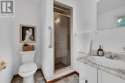 3 PC Ensuite - 