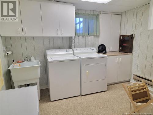 222 Gagnon, Beresford, NB - Indoor Photo Showing Laundry Room