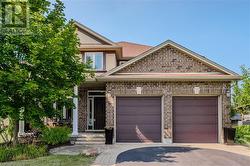 220 PAIGE Place  Kitchener, ON N2K 4P5