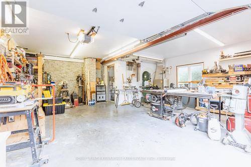 17 Minonen Road, Georgina (Baldwin), ON - Indoor Photo Showing Garage