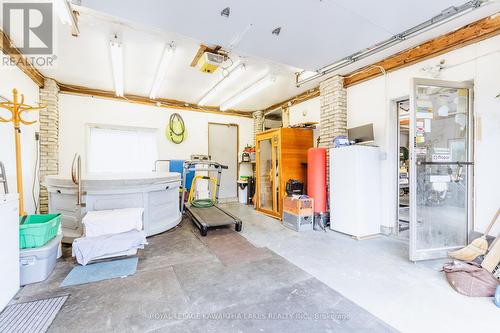 17 Minonen Road, Georgina (Baldwin), ON - Indoor Photo Showing Garage