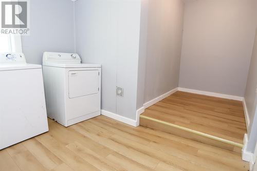 7 And 9 Harbour Drive, New Harbour, NL - Indoor Photo Showing Laundry Room