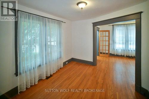 105 Langarth Street E, London, ON - Indoor Photo Showing Other Room