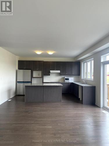 913 Rexton Drive, Oshawa (Kedron), ON - Indoor Photo Showing Kitchen