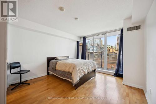 729 - 111 Elizabeth Street, Toronto (Bay Street Corridor), ON - Indoor Photo Showing Bedroom