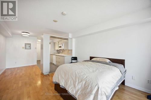 729 - 111 Elizabeth Street, Toronto (Bay Street Corridor), ON - Indoor Photo Showing Bedroom