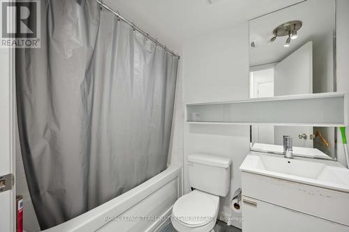 729 - 111 Elizabeth Street, Toronto (Bay Street Corridor), ON - Indoor Photo Showing Bathroom