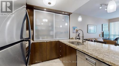 605 - 1430 Yonge Street, Toronto (Yonge-St. Clair), ON - Indoor Photo Showing Kitchen With Double Sink With Upgraded Kitchen