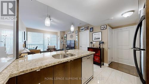 605 - 1430 Yonge Street, Toronto (Yonge-St. Clair), ON - Indoor Photo Showing Kitchen With Double Sink