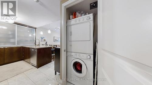 605 - 1430 Yonge Street, Toronto (Yonge-St. Clair), ON - Indoor Photo Showing Laundry Room