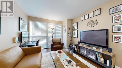 605 - 1430 Yonge Street, Toronto (Yonge-St. Clair), ON - Indoor Photo Showing Living Room With Fireplace