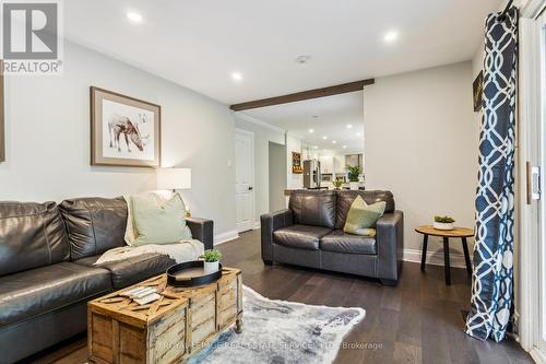 2461 Bridge Road, Oakville (Bronte West), ON - Indoor Photo Showing Living Room