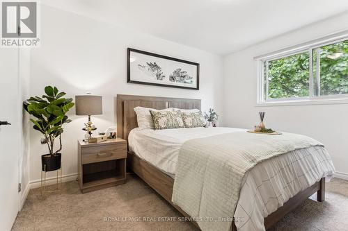 2461 Bridge Road, Oakville (Bronte West), ON - Indoor Photo Showing Bedroom