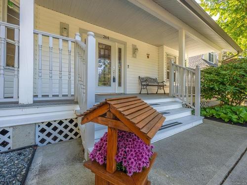 264 Sunningdale Rd East, Qualicum Beach, BC 