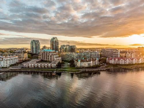 103-68 Songhees Rd, Victoria, BC - Outdoor With Body Of Water With View