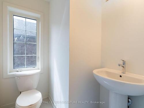 70-23 Selfridge Way, Whitby, ON - Indoor Photo Showing Bathroom