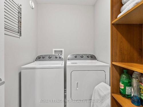 99 New York Ave, Wasaga Beach, ON - Indoor Photo Showing Laundry Room