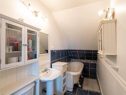 Ensuite bathroom - 