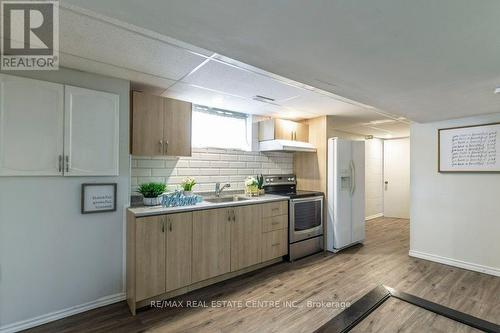 64 Tindale Court, Hamilton (Vincent), ON - Indoor Photo Showing Kitchen