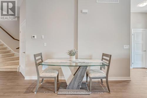 J138 - 25 Isherwood Avenue, Cambridge, ON - Indoor Photo Showing Dining Room