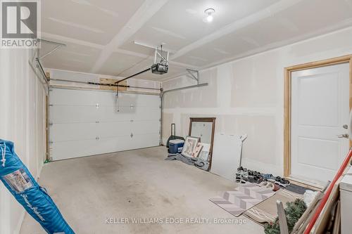 J138 - 25 Isherwood Avenue, Cambridge, ON - Indoor Photo Showing Garage