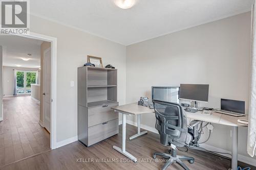 J138 - 25 Isherwood Avenue, Cambridge, ON - Indoor Photo Showing Office