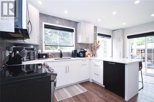 3 Lexington Court, Sudbury, ON - Indoor Photo Showing Kitchen