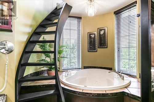 333 Garson Coniston, Garson, ON - Indoor Photo Showing Bathroom