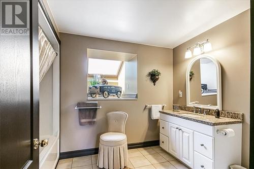 333 Garson Coniston, Garson, ON - Indoor Photo Showing Bathroom