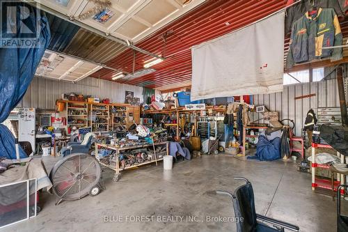 463 South Edgeware Road, St. Thomas, ON - Indoor Photo Showing Garage