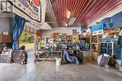 463 South Edgeware Road, St. Thomas, ON - Indoor Photo Showing Garage