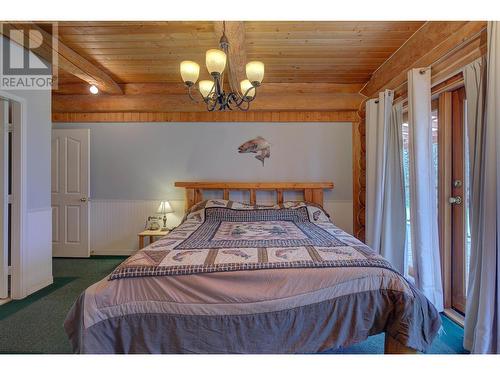 4158 Lakeview Road, Williams Lake, BC - Indoor Photo Showing Bedroom