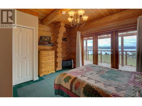 4158 Lakeview Road, Williams Lake, BC - Indoor Photo Showing Bedroom