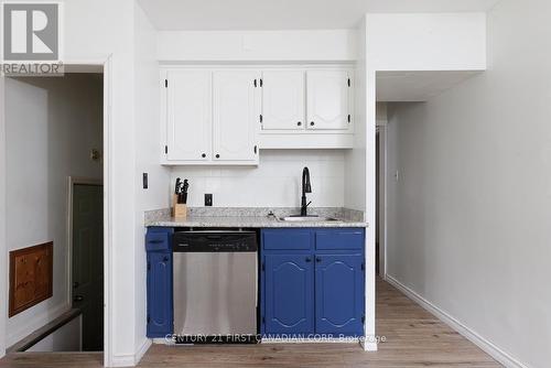 47 Stevenson Avenue, London, ON - Indoor Photo Showing Kitchen