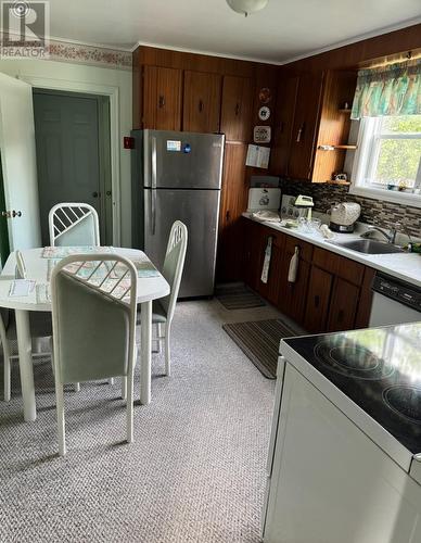 4 Russhann Street, Lewisporte, NL - Indoor Photo Showing Kitchen