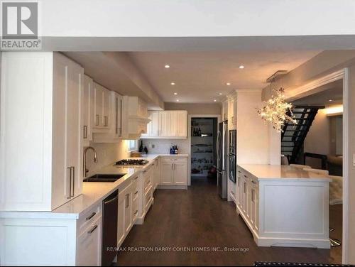 98 Rockford Road, Toronto (Westminster-Branson), ON - Indoor Photo Showing Kitchen With Double Sink