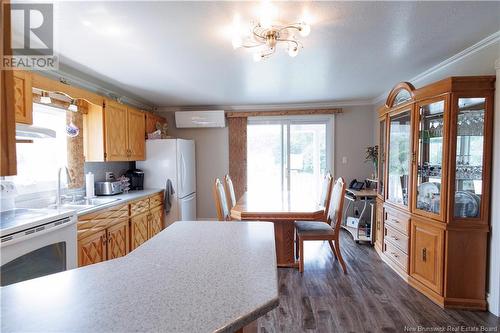 209 Ch Rang 8, Saint-Joseph-De-Madawaska, NB - Indoor Photo Showing Kitchen