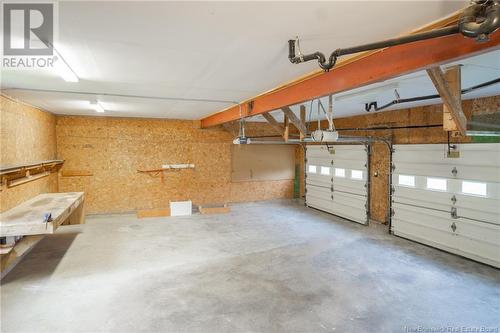 12 Cornelia Street, Saint Andrews, NB - Indoor Photo Showing Garage