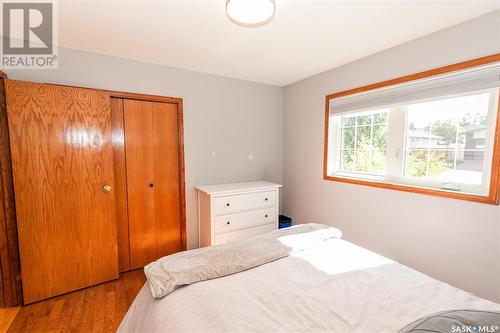 730 Manitoba Avenue, Kerrobert, SK - Indoor Photo Showing Bedroom