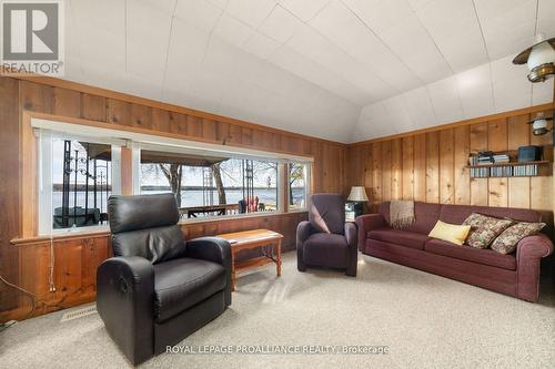 1051 Lakeside Drive, Prince Edward County (Ameliasburgh), ON - Indoor Photo Showing Living Room