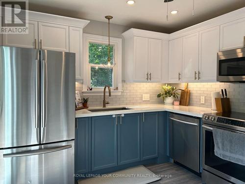 35 Jacksons Point Avenue, Georgina (Sutton & Jackson'S Point), ON - Indoor Photo Showing Kitchen