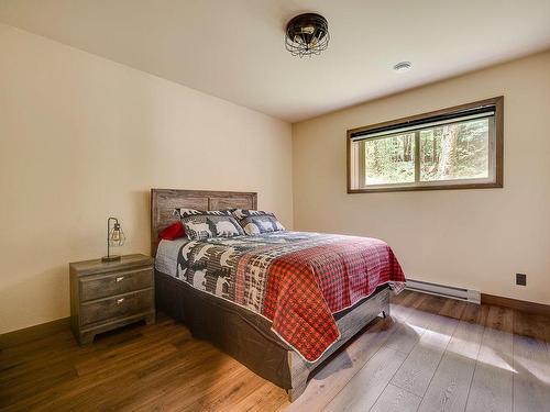 Chambre Ã Â coucher - 130 Rue Allen, Morin-Heights, QC - Indoor Photo Showing Bedroom