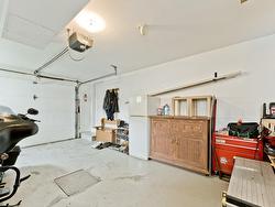 Garage - 