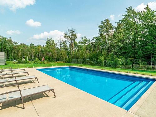 Piscine - 3620 Rue De L'Albatros, Sherbrooke (Brompton/Rock Forest/Saint-Élie/Deauville), QC - Outdoor With In Ground Pool With Backyard