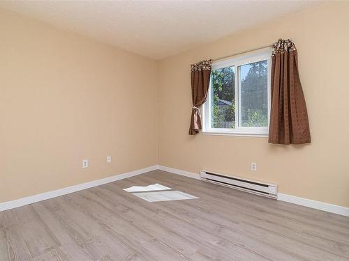 304-4728 Uplands Dr, Nanaimo, BC - Indoor Photo Showing Other Room