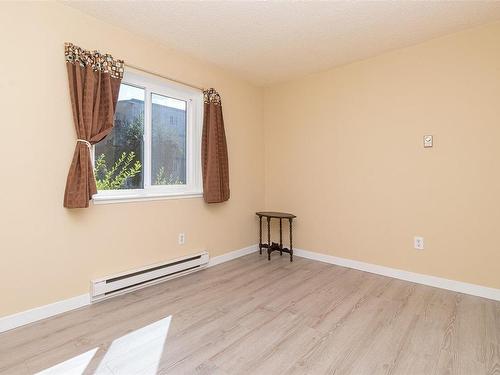 304-4728 Uplands Dr, Nanaimo, BC - Indoor Photo Showing Other Room