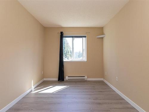 304-4728 Uplands Dr, Nanaimo, BC - Indoor Photo Showing Other Room